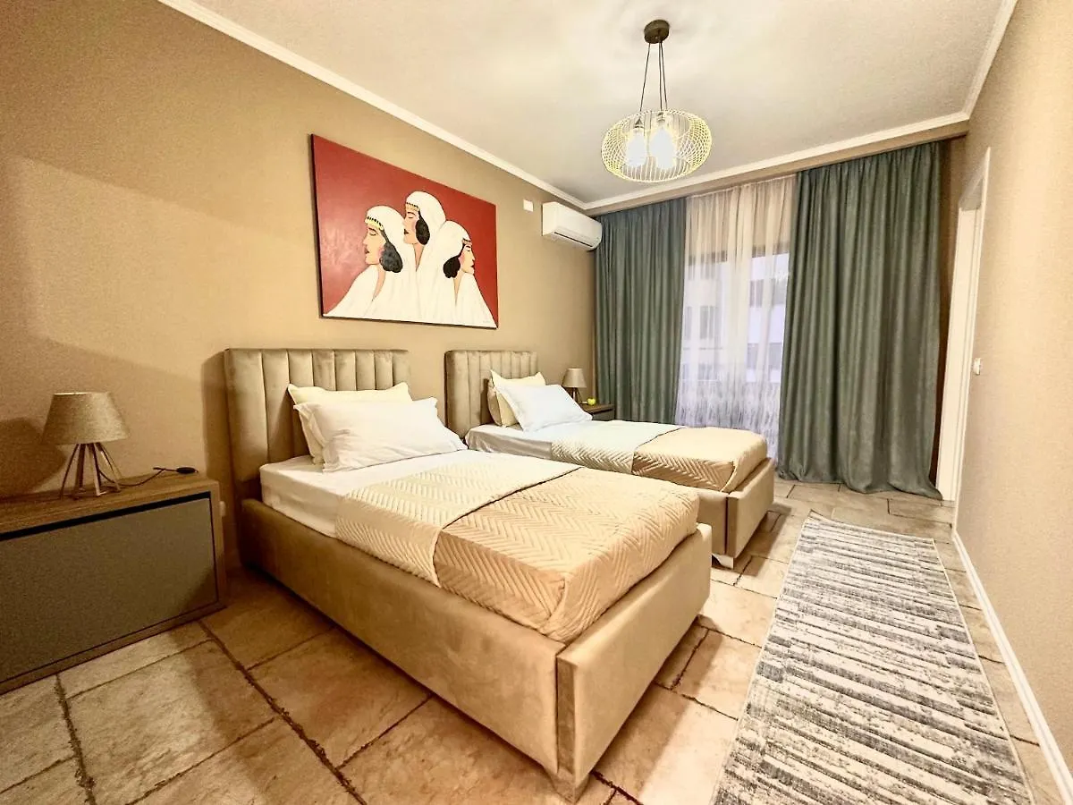Amos City Center Apartment 티라나 0*,  알바니아